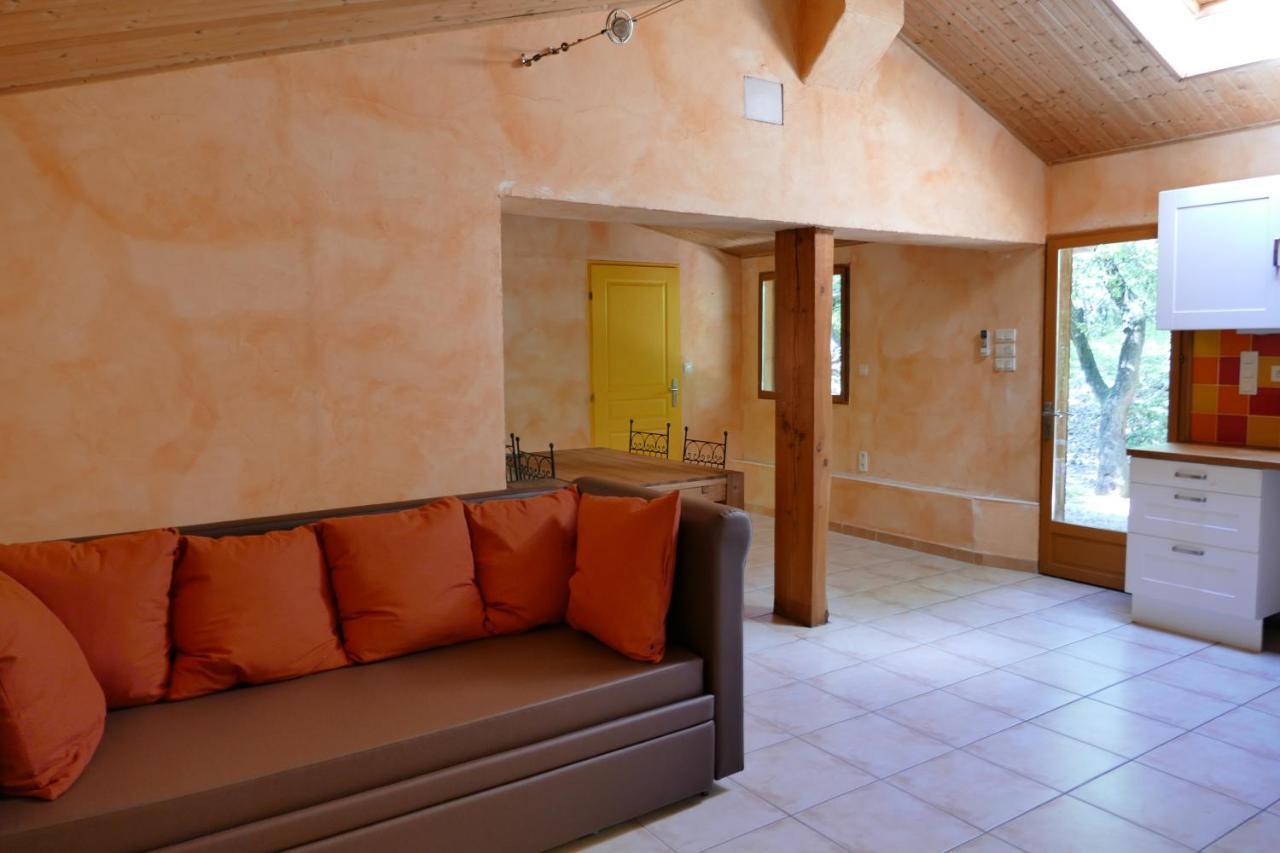 Bed and Breakfast Mas De Coulet Brissac Екстер'єр фото